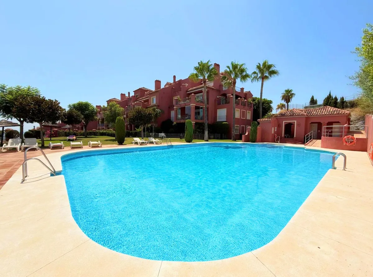 06f4eca3-f65b-45a2-b54c-a9646133110f