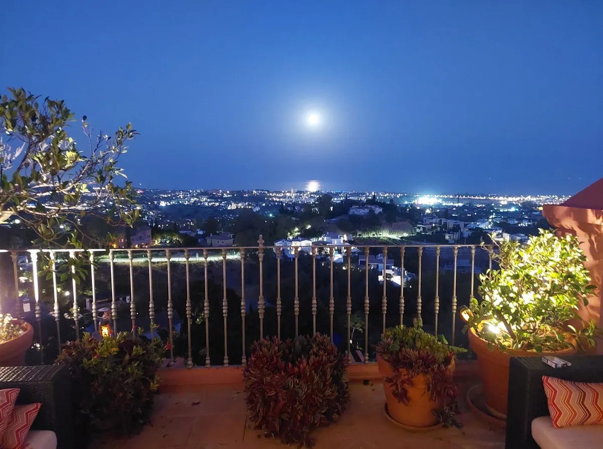 2c1aa2f4-2c6b-4f71-807f-516c2f528733