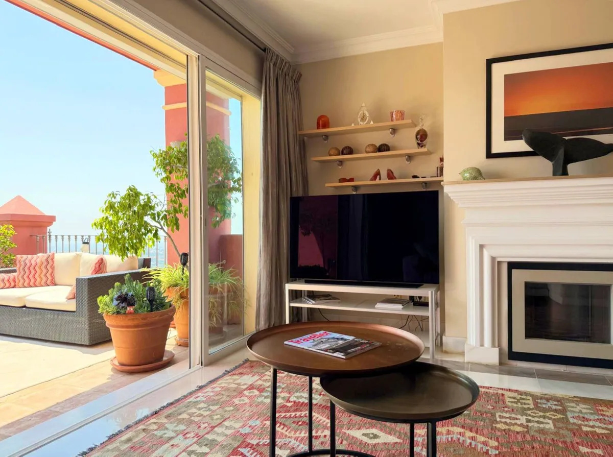 68eb4a2b-5353-49b4-9de8-f6d59587a7ae