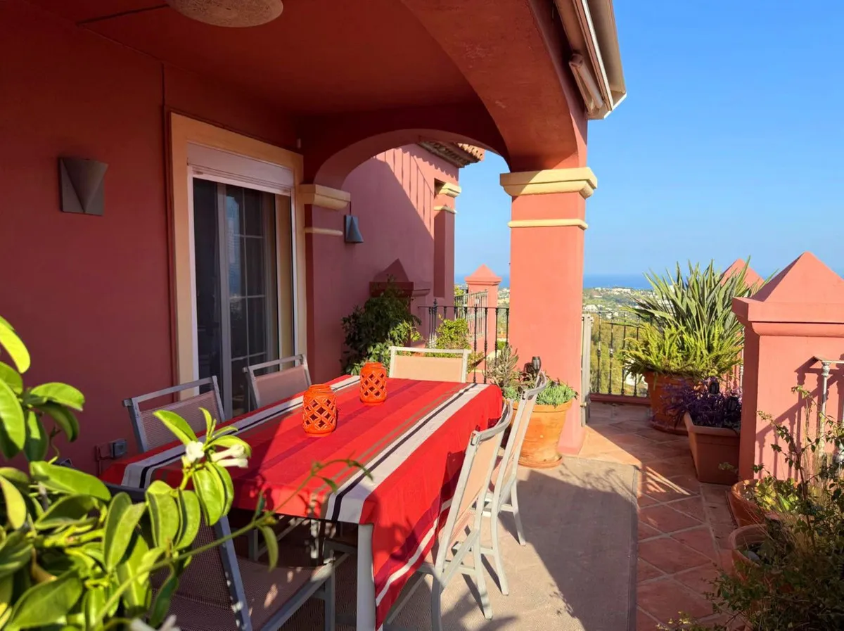 f8b7cab0-72f9-4dde-881c-4d5610a91533