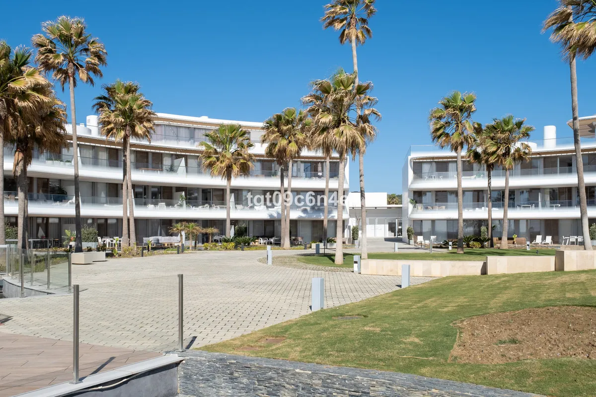 1261eb40-c0aa-4966-9f56-252cba0ae8b6