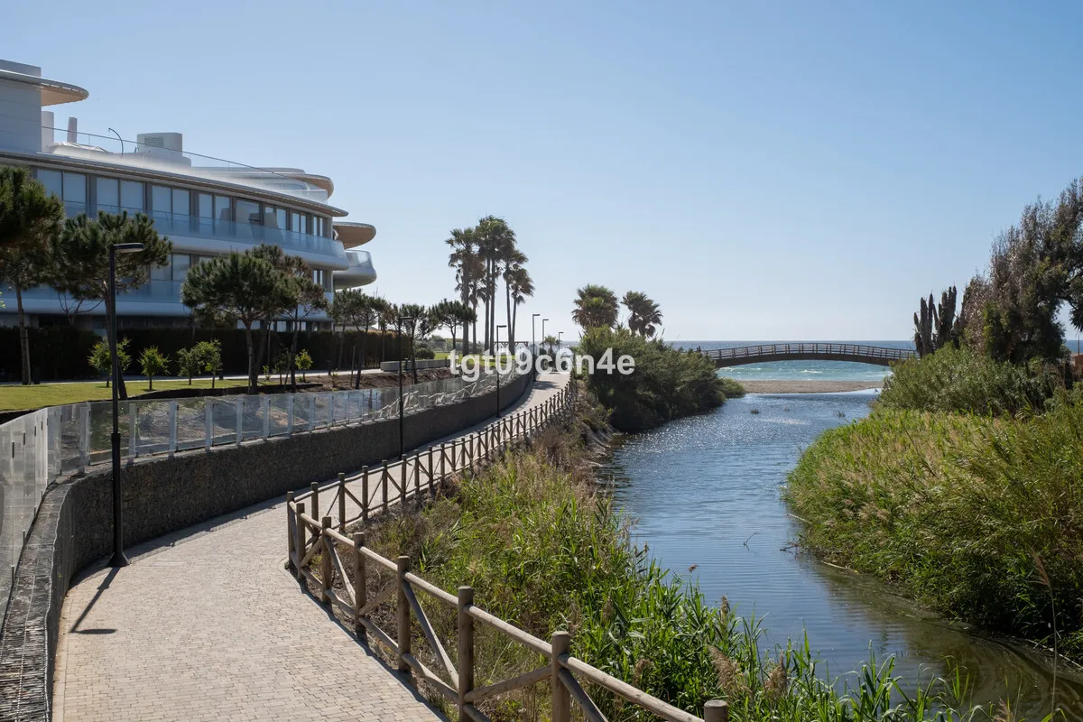 ae0a8f9f-3e78-45ed-b8a3-b598a5b981a6