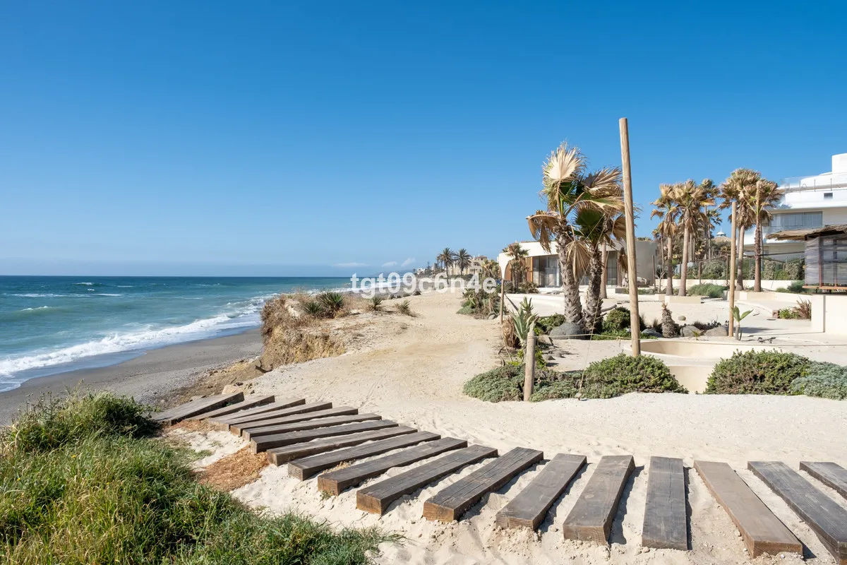 cdb5349d-5994-4df2-b8f9-d38b3713a01f