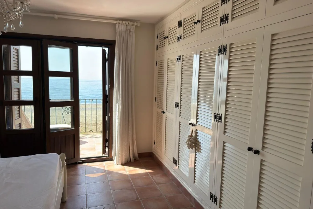 6041b811-05d6-4fce-9317-12026b34188a