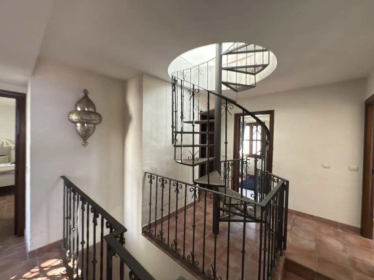 8a34420b-441e-4a99-b3bc-0c226ce02b82