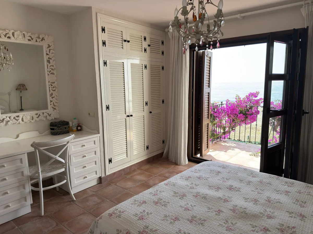 bf4bbc52-d402-4193-bae8-e56fb8a2b992