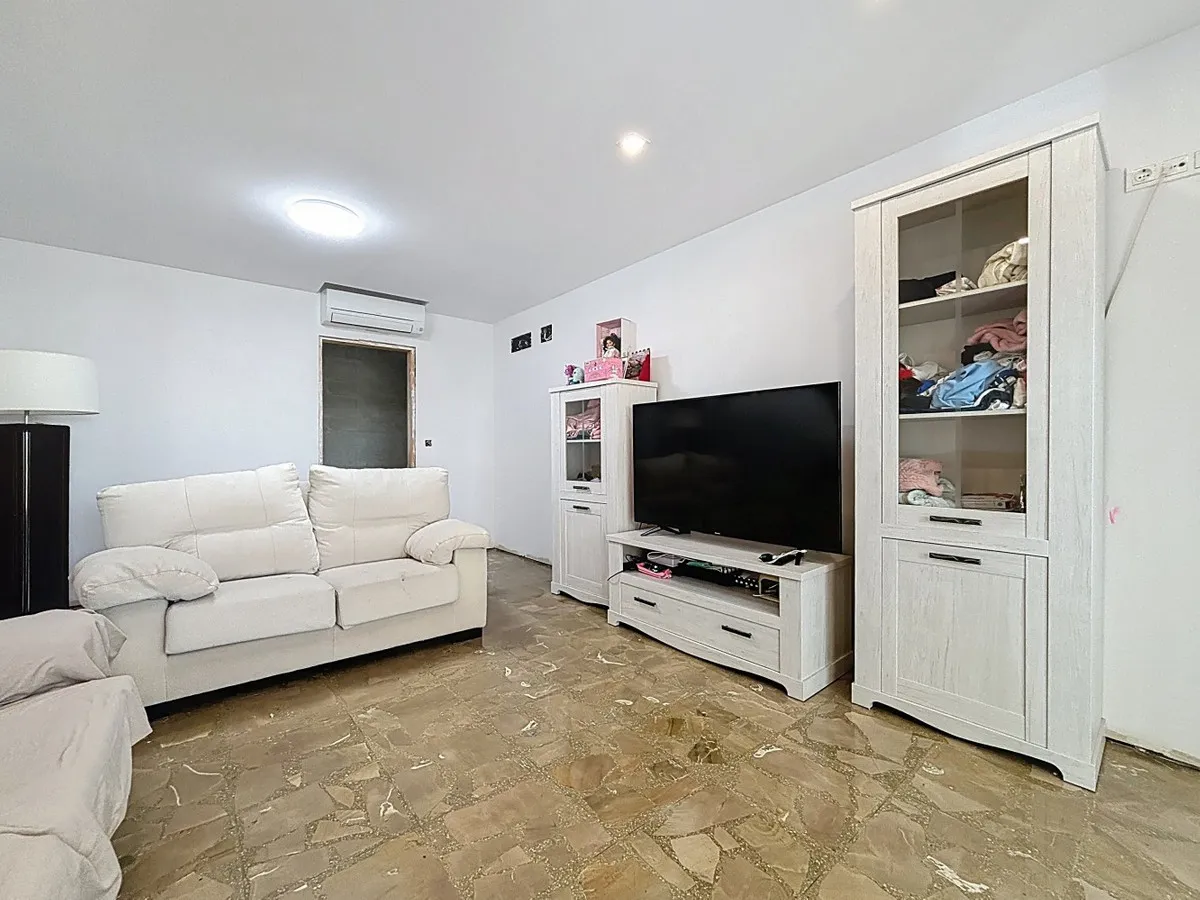 28b2b9ed-b03d-4166-a6a8-f4ea417aab62