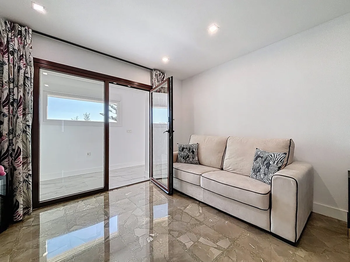 661302f6-9d58-4ff2-b6ca-1b2f54c61ecd