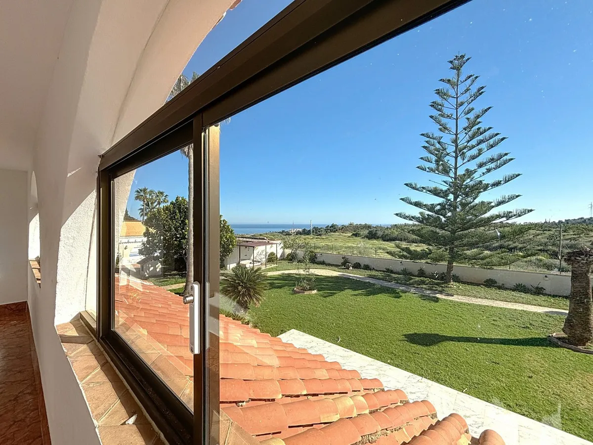 8469a366-e319-4d7b-a533-ac8592647fcd