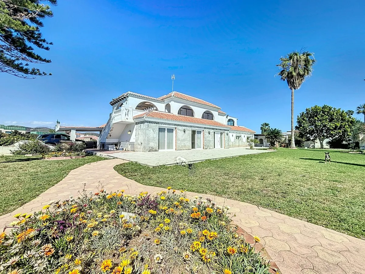 a7dda212-1093-4c7f-8c40-c572a08a9faa