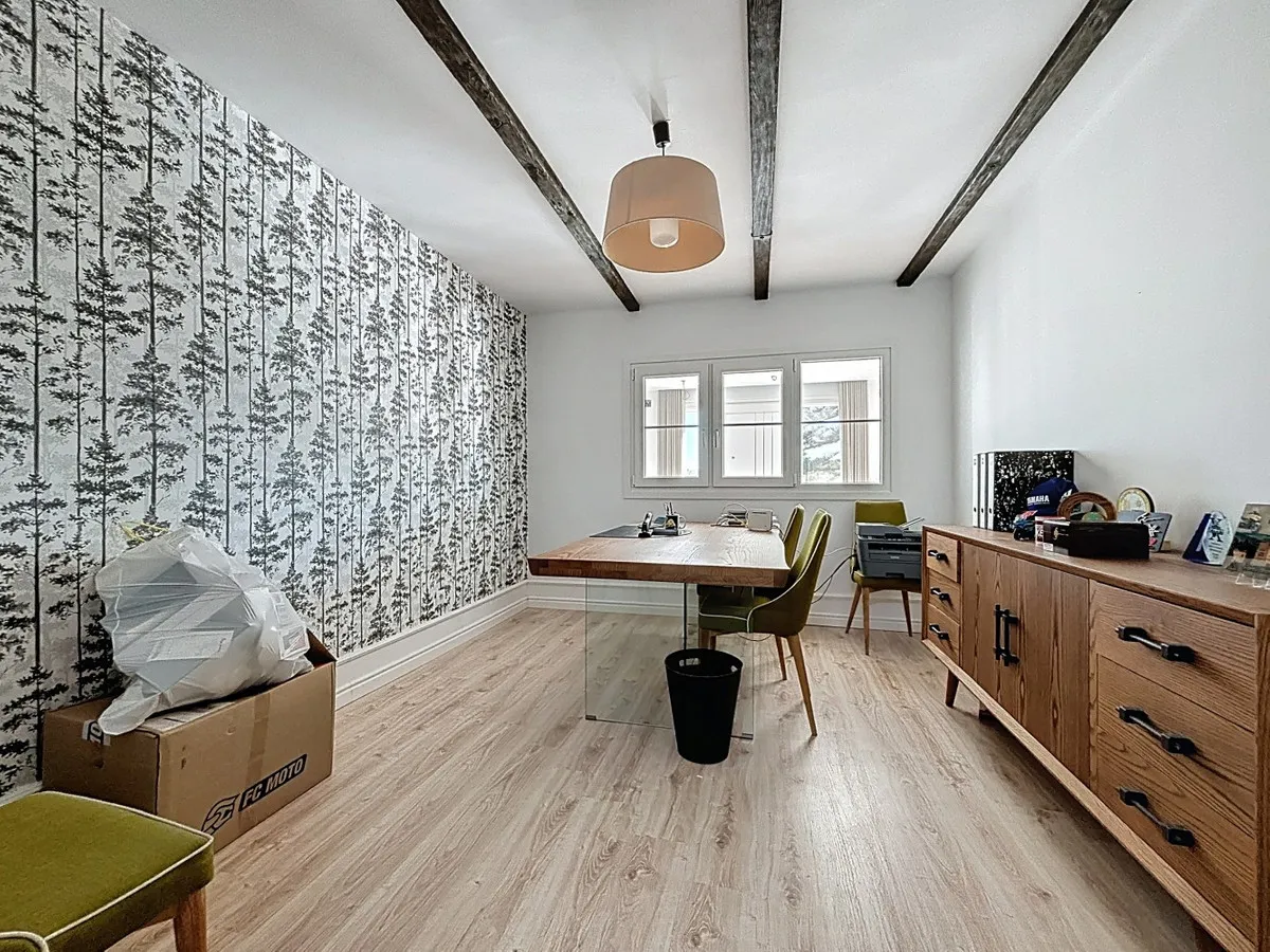 ca283111-8feb-492d-8e6f-7daca5c98ba9