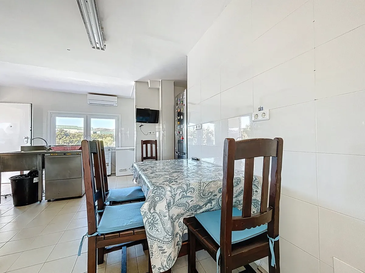 d7c04446-c7c1-49e6-84f6-b754bc043052