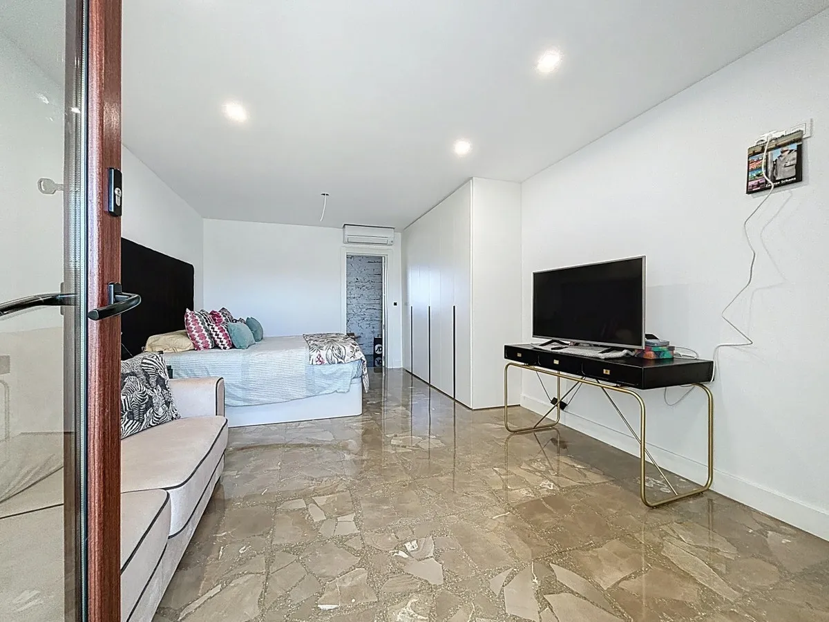 ef9a13fd-1bc8-4d2d-bb3b-7d01c77dd866