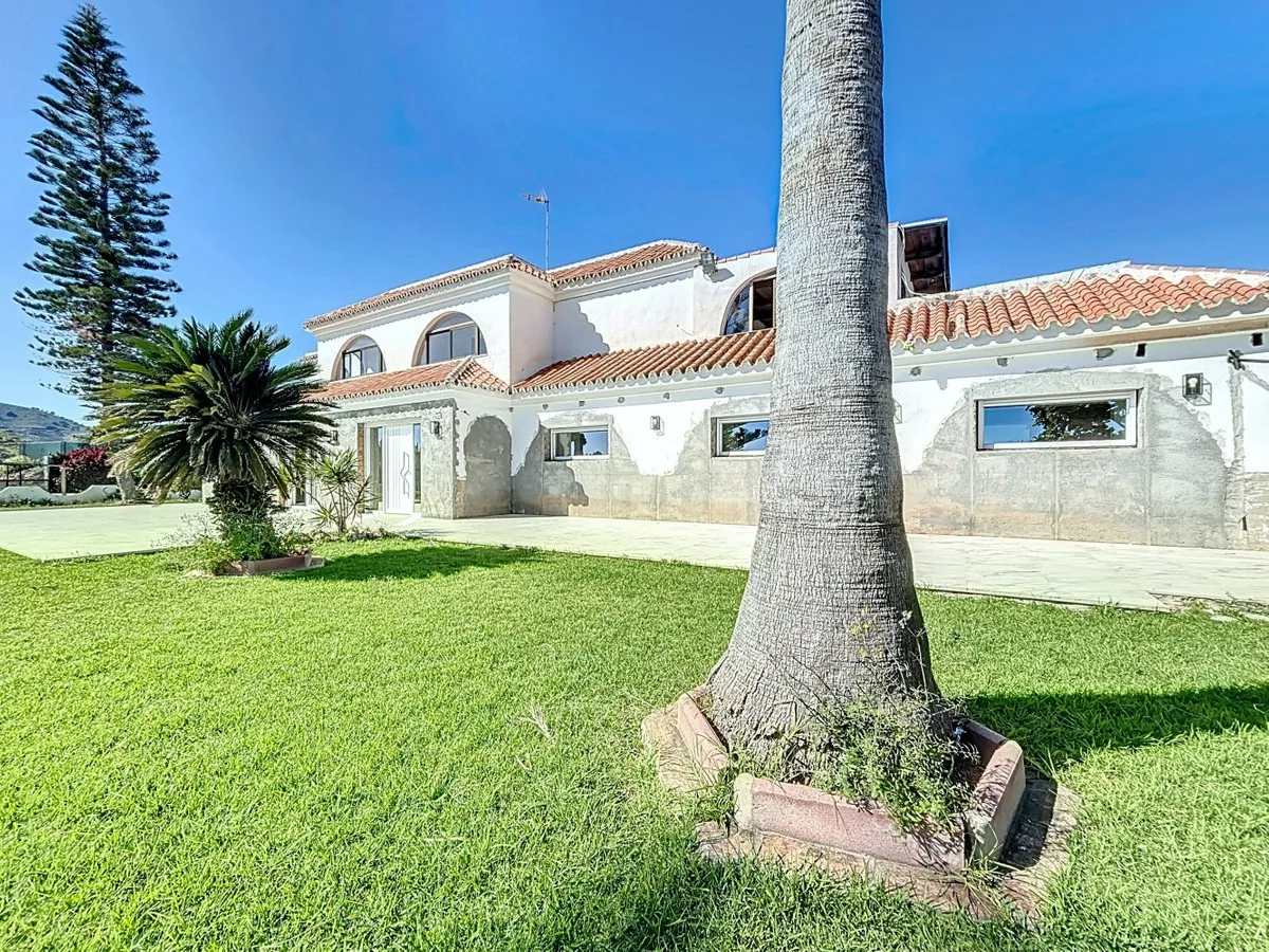 efa04744-f1e8-4db0-b6c7-9506a30d1535