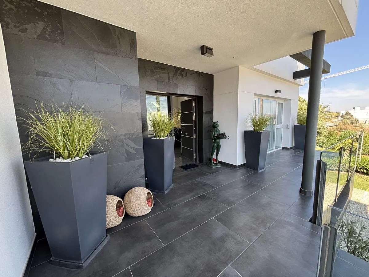 6e80676d-e729-44fd-a211-78814b10d3d1