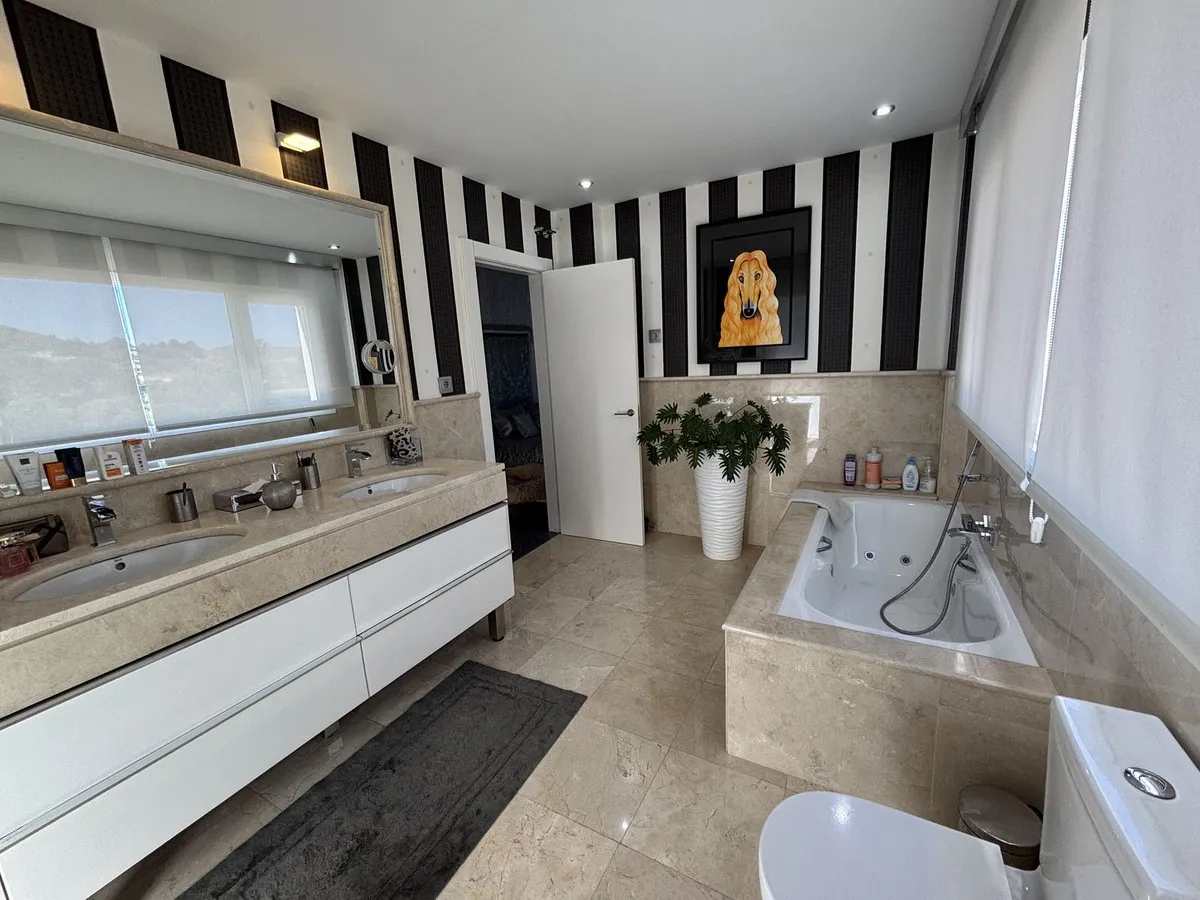 9257a768-9f9b-41f3-9091-92a82636aa2c