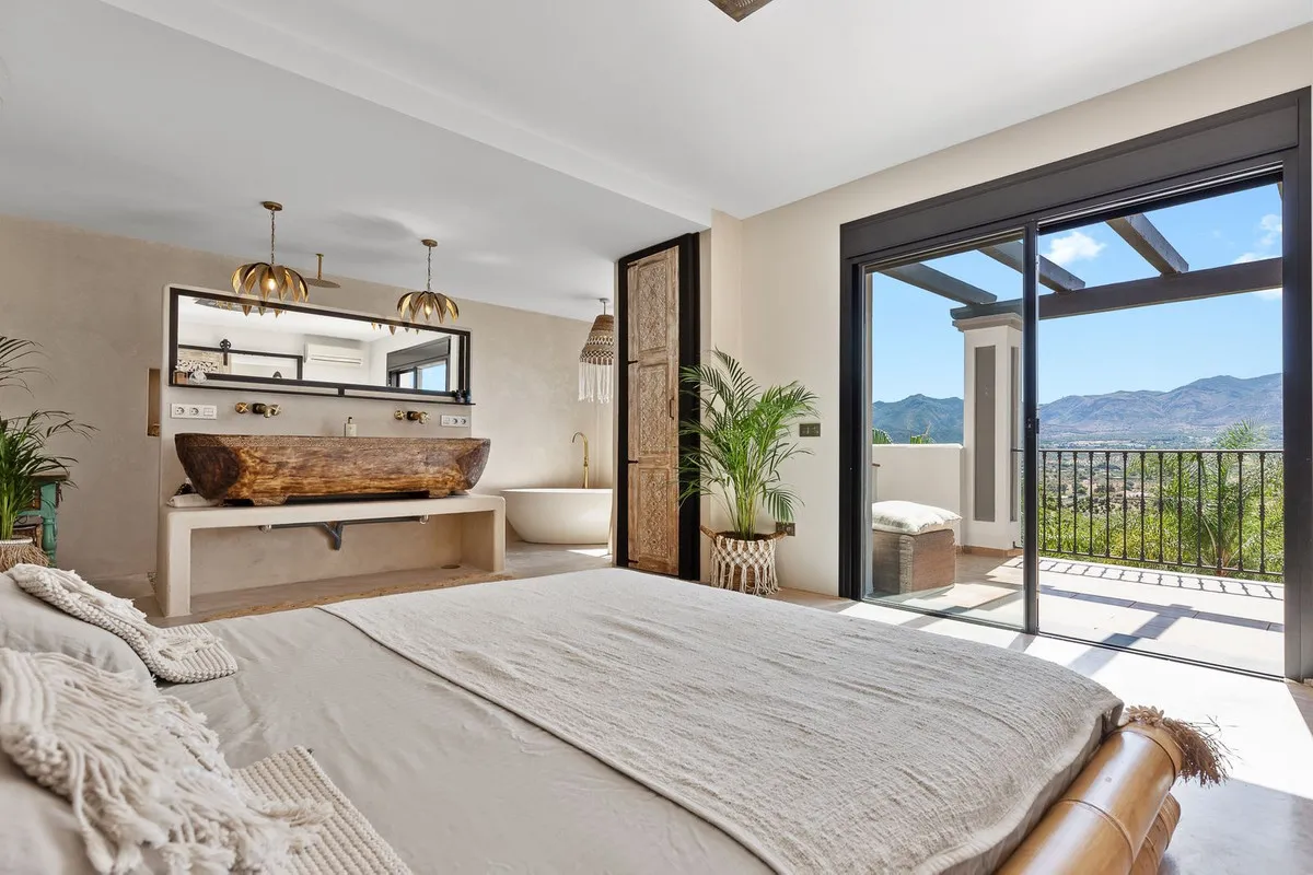 0c4172c5-a3b5-47d2-a331-ecb00be190e0