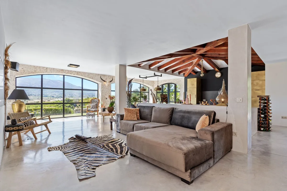 259bbc23-fde1-4d28-a76f-cb5bcfde6bfb