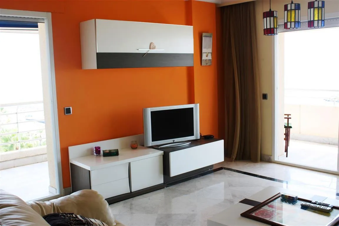 0072e9dd-f4e0-4211-a3cf-2f0d118cfab8