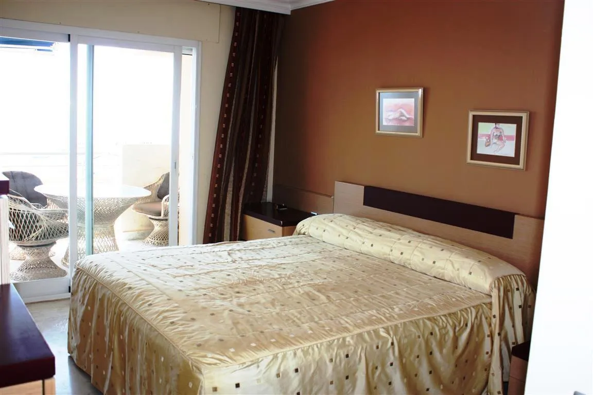 4dd289c0-8660-403c-85f0-1b005e61d6e7