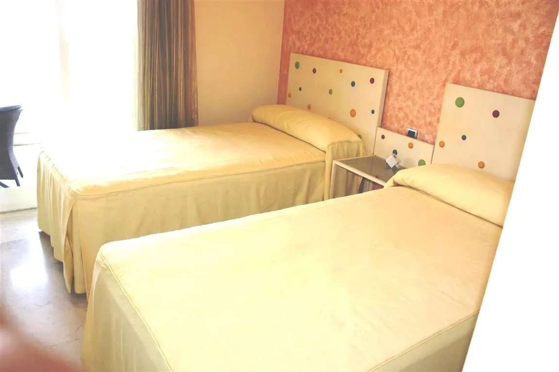 542d0d02-c883-42a0-8e13-e63fe8b3faf0