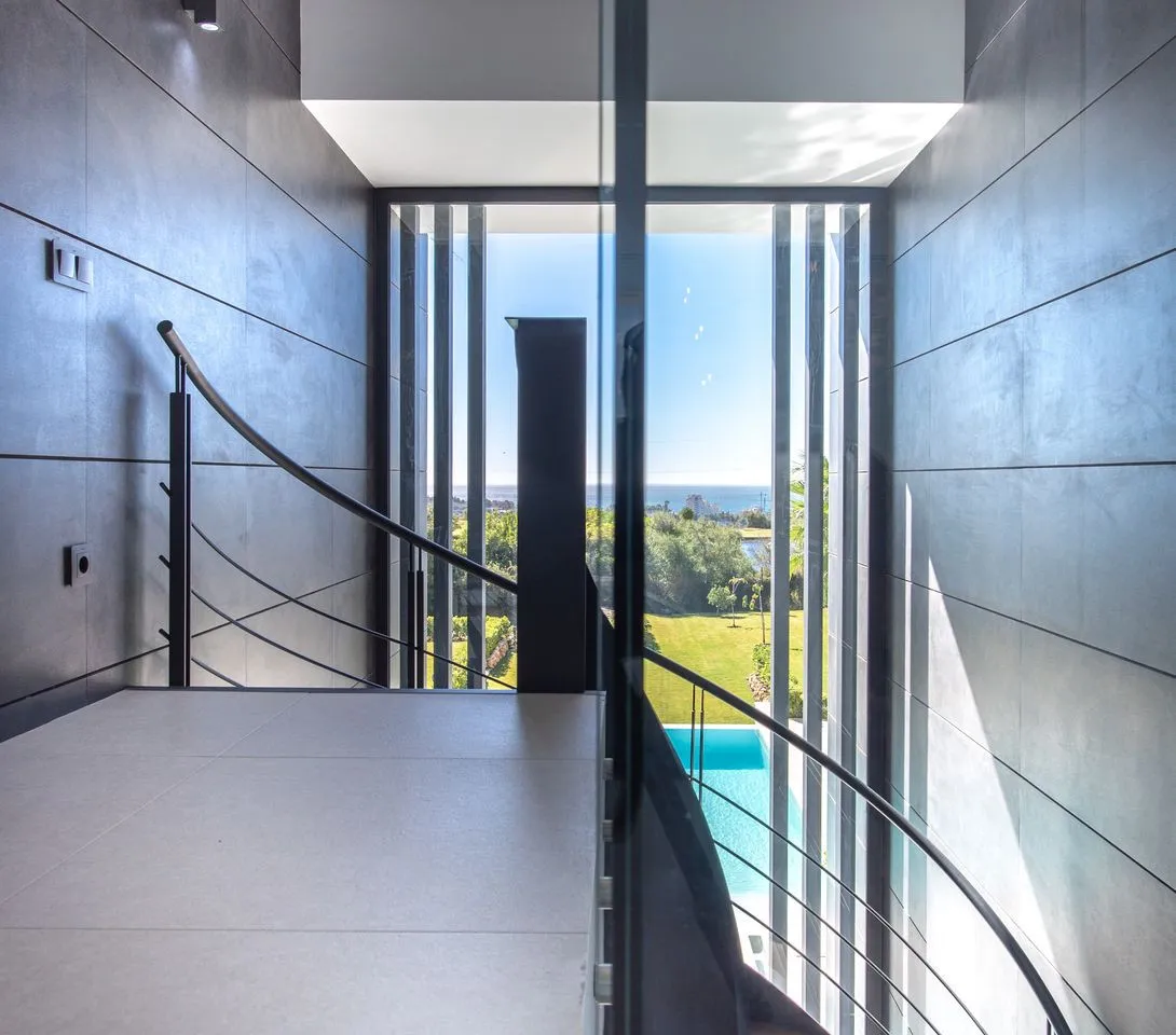 9bd0f56c-b99e-4756-9fb2-656f6f5161c9