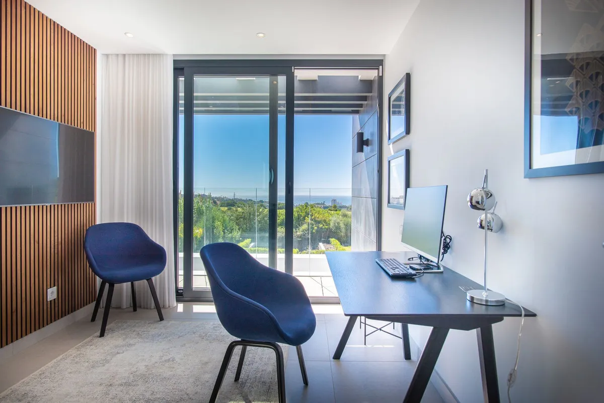 ac2cc872-3b2b-4e71-b9db-13b40b3e18d2