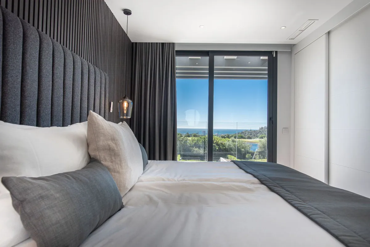 ef11eafb-cd48-4c7f-944c-4c5b1e6d0842