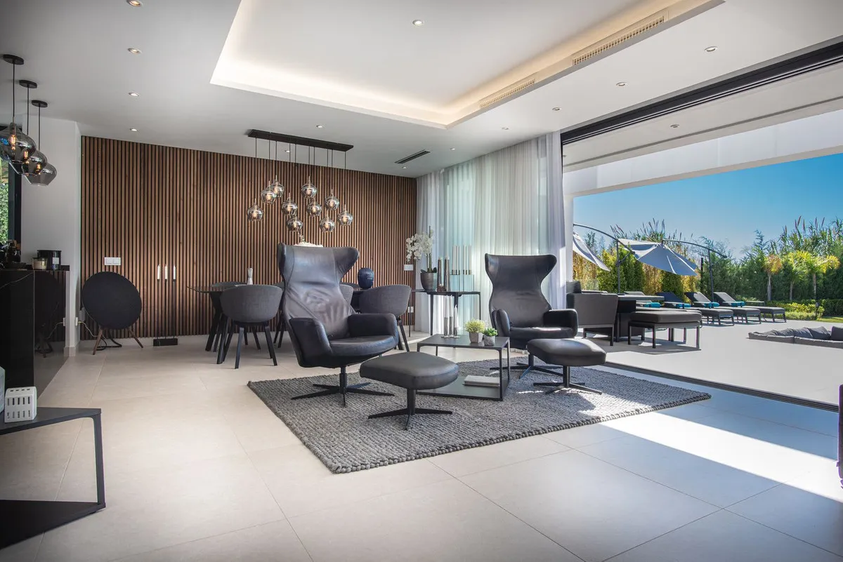 f1ffd462-e011-4c29-a726-881926d6a49f