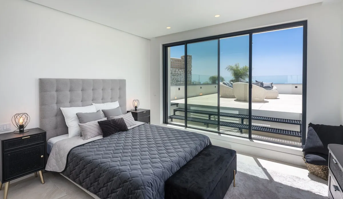 5e840e8c-8b86-4ca1-95ee-9a7597c4ebd0