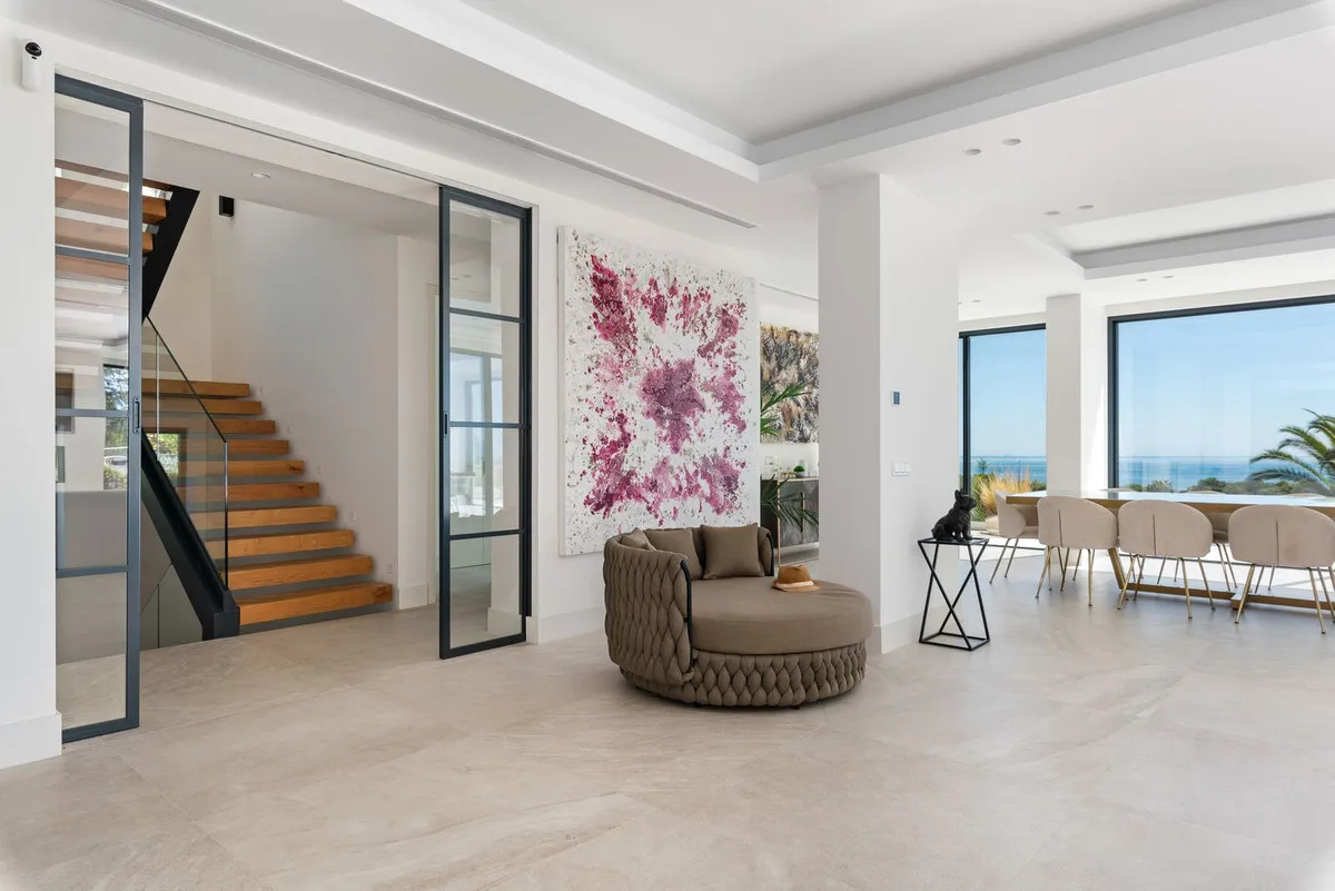 6e2f3bbb-c6d8-4307-83ef-4c48cf9ea177