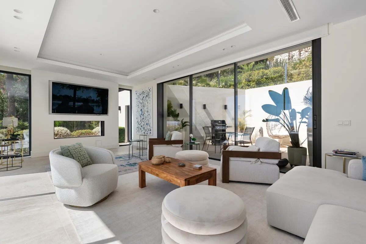 93f52d44-d99b-4605-b66b-8bdf6f50f5d3