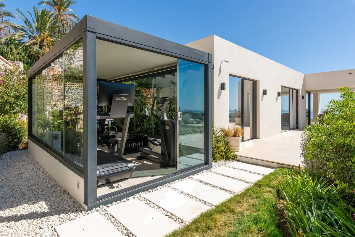 e2d5ed61-e37c-4727-929b-699f9ef70662