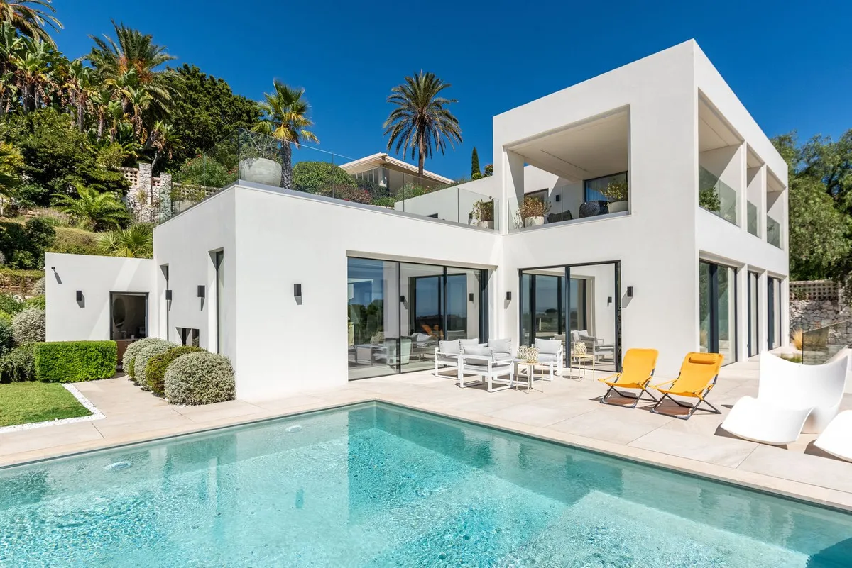 e9daae33-1e43-451f-b514-3a3587fb01e2