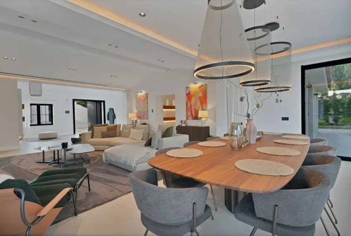 06e2d539-9d21-4e66-aa23-27637c2dcd2b