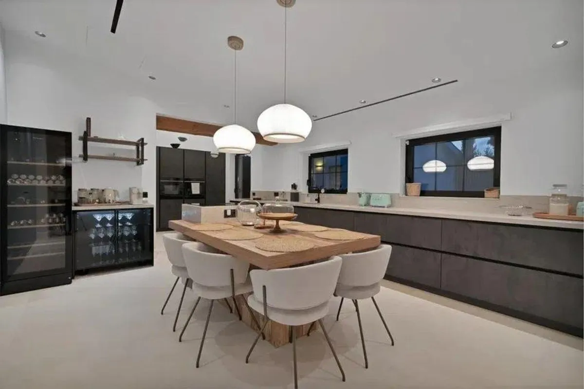 757f1752-375a-4b1e-aefe-1f19226ac5e2