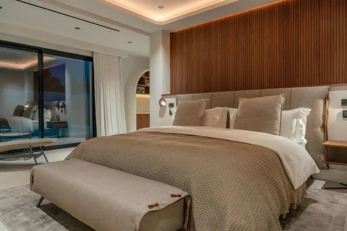 7683ce3e-eaf2-4179-a6d2-f29bcc3f0279