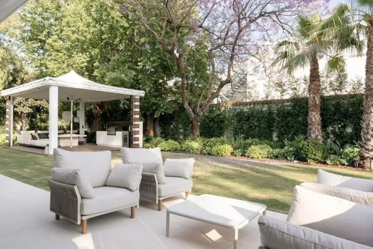 9a938a47-5650-463e-a846-f1f672a5da9f