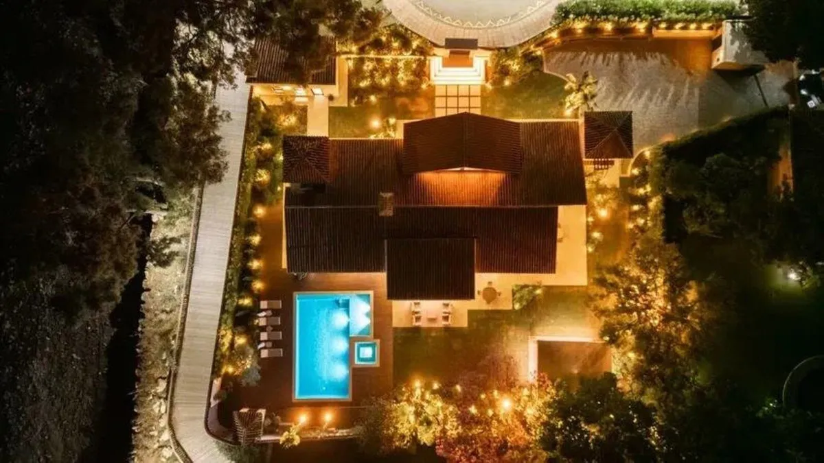 bbd321aa-f166-49a1-8944-a3d2ce1ba03a