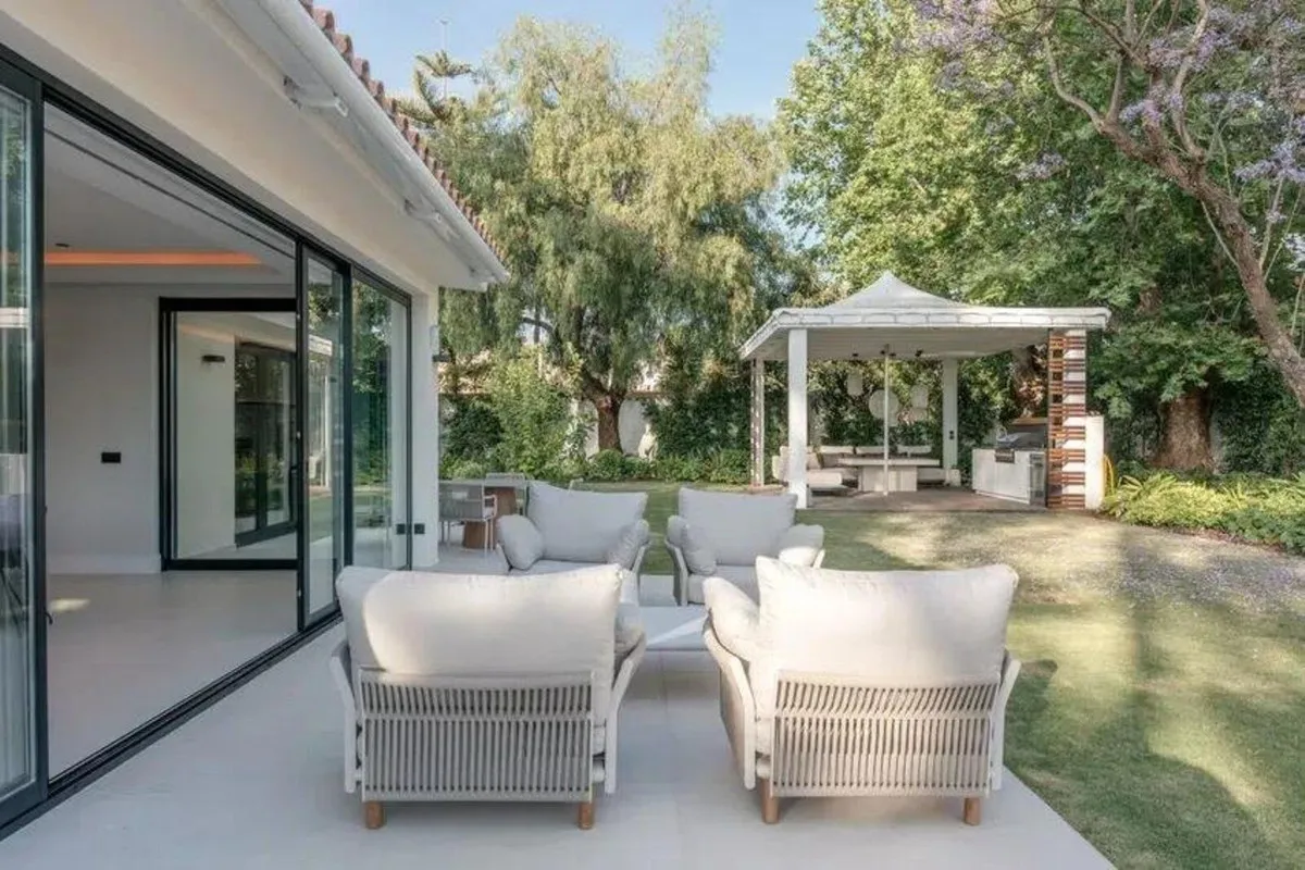 f0951f96-df2e-484d-9564-7e7985395065