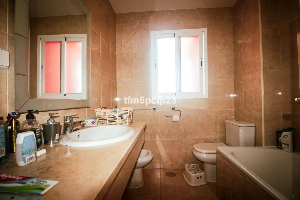 1b81ea12-befb-4647-b916-2b2bbbca7fa9