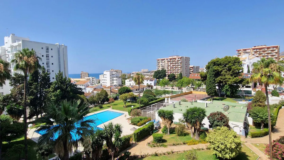 7fa35abd-53b0-4901-8859-7146e3d9d376