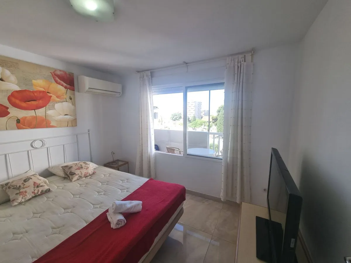 a7ae8074-cfa7-47b5-9cb9-0f5310281249