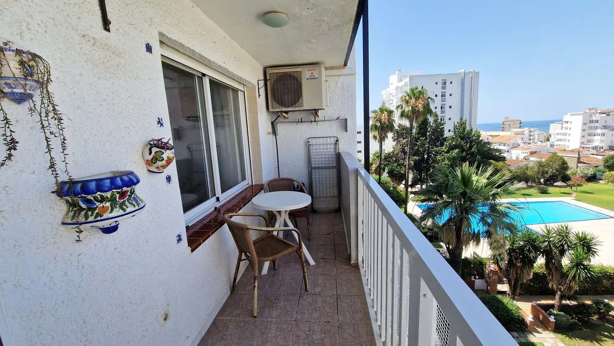 c9ab1b5c-3641-4851-899a-0c5b47103b20