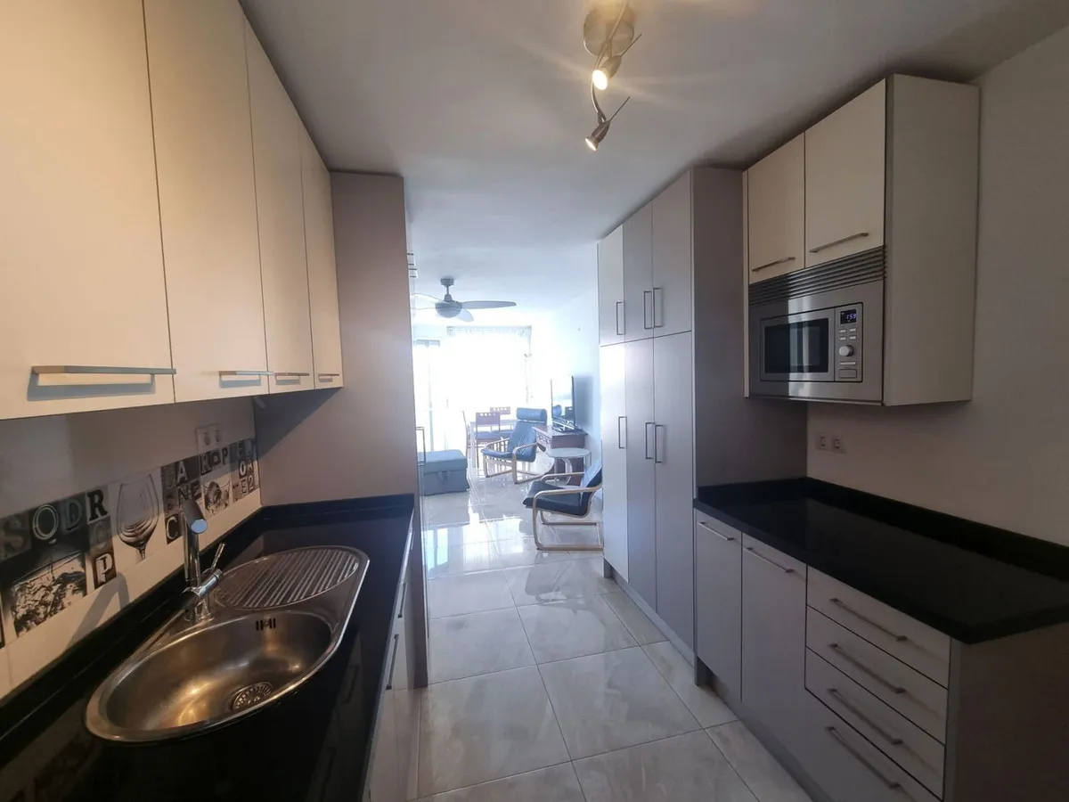 dc7f30b1-75fc-401a-aa12-86fb5fe362cf