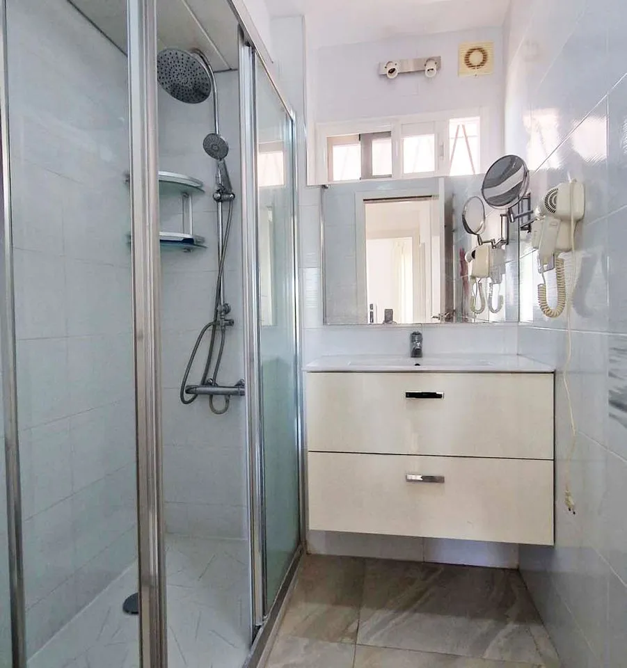 fd1f4112-b774-4285-bf01-bedf63c788ad