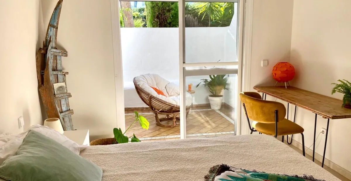 8e70add1-57bf-40db-902e-1323fe766fce