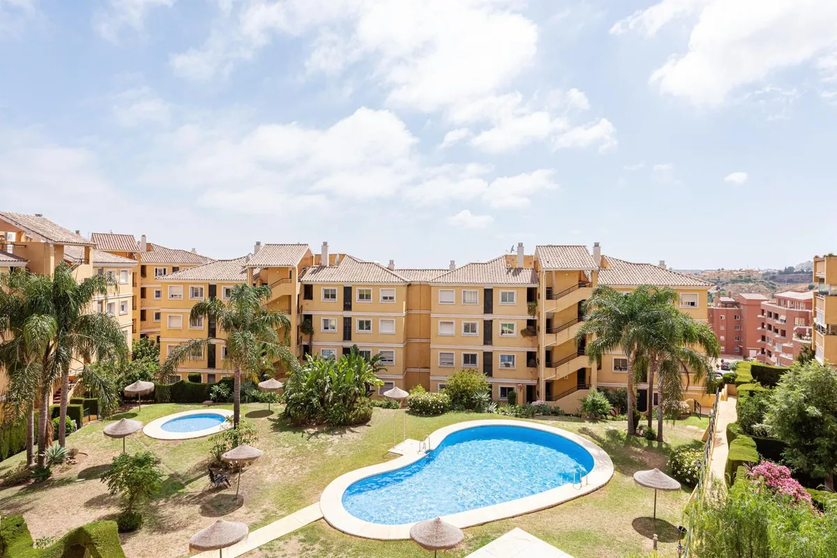 d1b84dff-3af4-4219-9b49-ab99c809956c