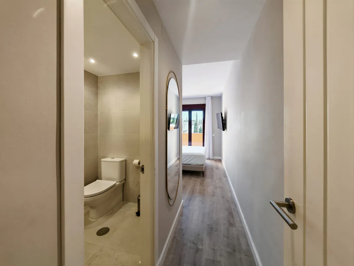 c4bb5821-0248-4dad-9edc-fdce9ffc1af7