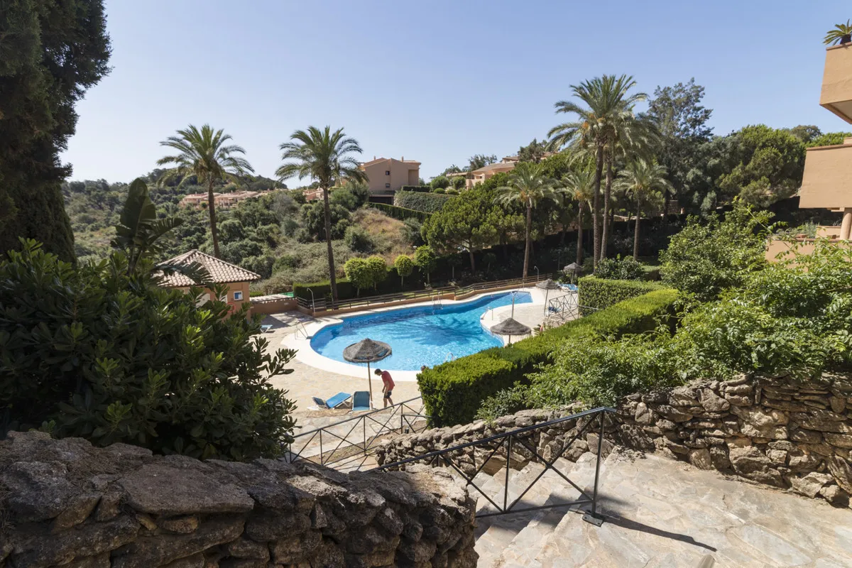 1b7f4b12-0a9e-4e67-8f04-bf25ddb3bd59